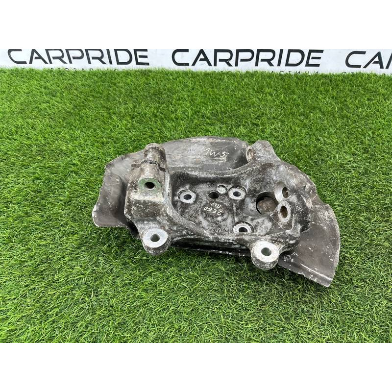 Поворотный кулак (подвеска) BMW 5-series E60 2005 N52B25 31216760953