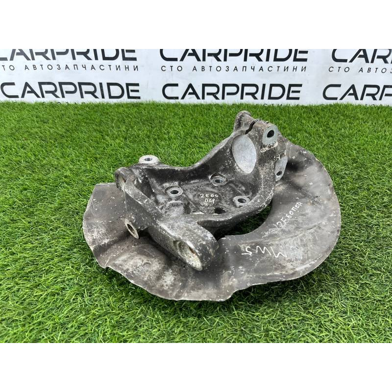 Поворотный кулак (подвеска) BMW 5-series E60 2005 N52B25 31216760953