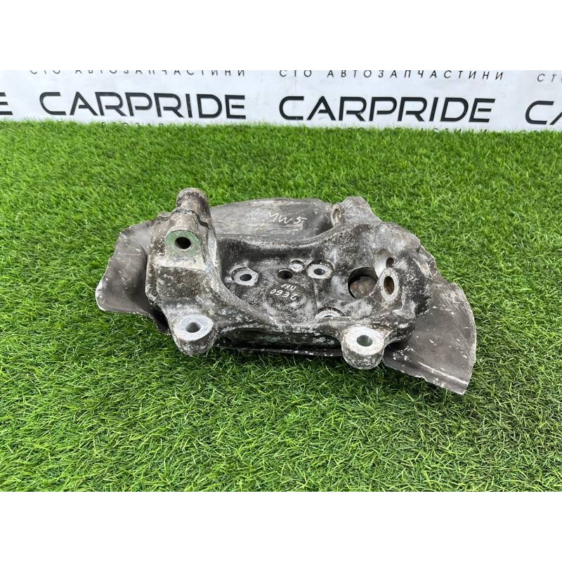 Поворотный кулак (подвеска) BMW 5-series E60 2005 N52B25 31216760953