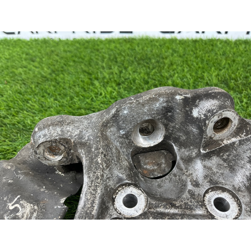 Поворотный кулак (подвеска) BMW 5-series E60 2005 N52B25 31216760953