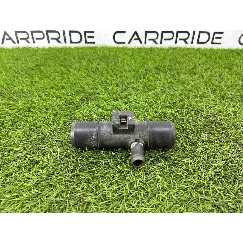 Фланец (система охлаждения) RENAULT Koleos HY 2008 2.0 21530JY70A