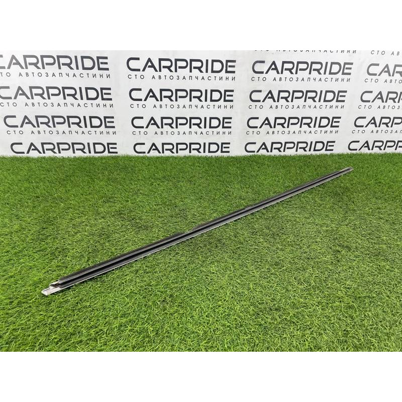 Молдинг стекла (кузов и элементы) PEUGEOT 607 1 2002 3.0i V6 9334A2