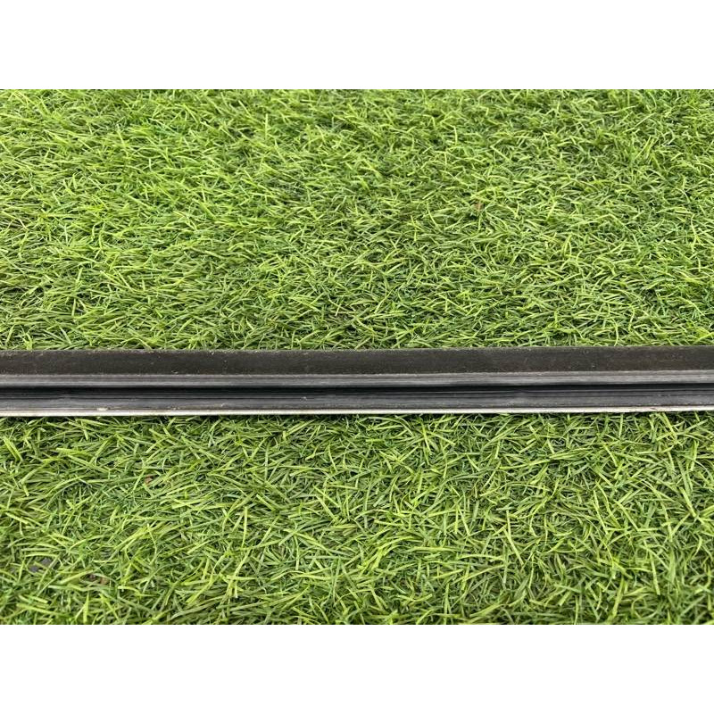 Молдинг стекла (кузов и элементы) PEUGEOT 607 1 2002 3.0i V6 9334J8