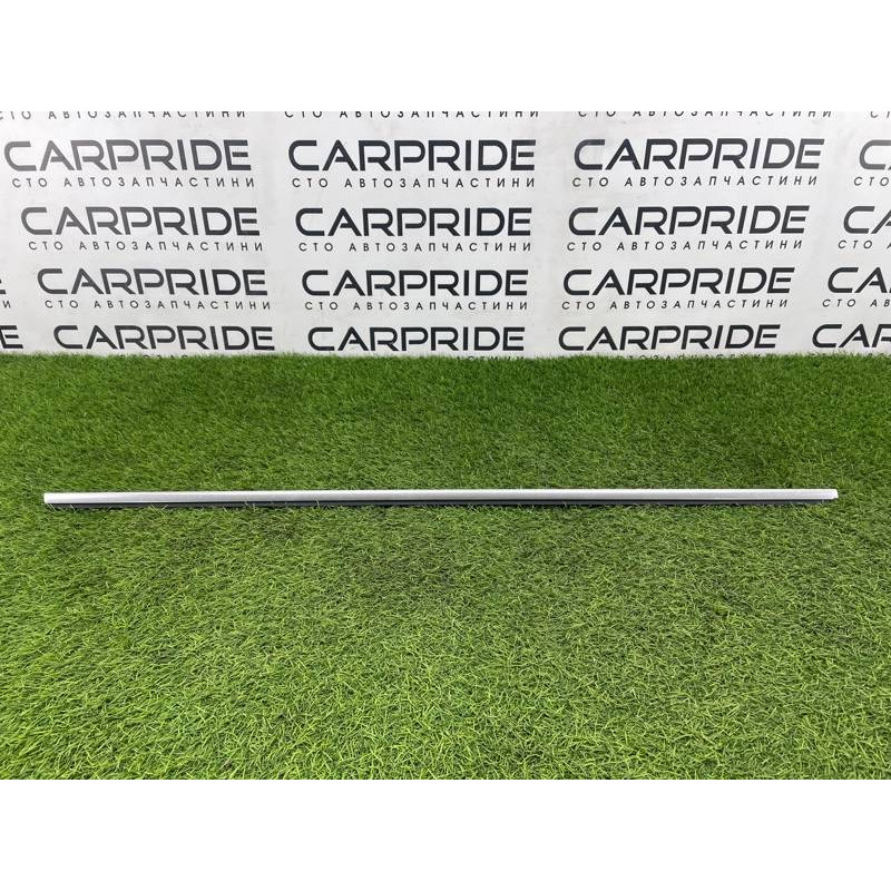 Молдинг скла (кузов і елементи) BMW 3-series E93 2010 3.0 N52 51337173551