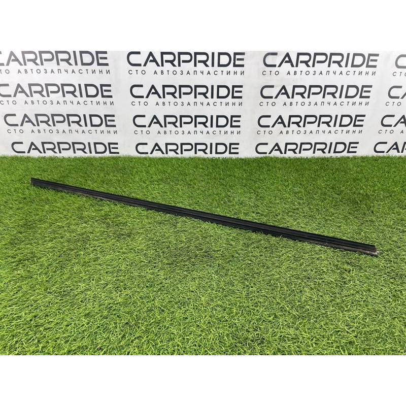 Молдинг скла (кузов і елементи) BMW 3-series E93 2010 3.0 N52 51337173551