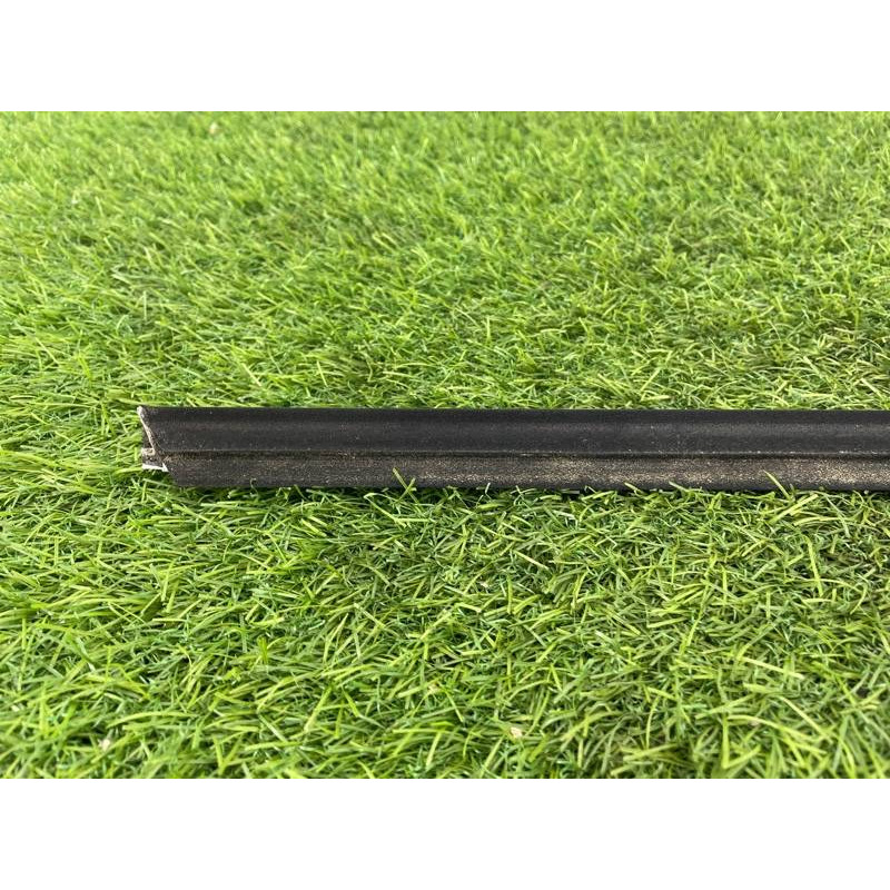 Молдинг скла (кузов і елементи) BMW 3-series E93 2010 3.0 N52 51337173551