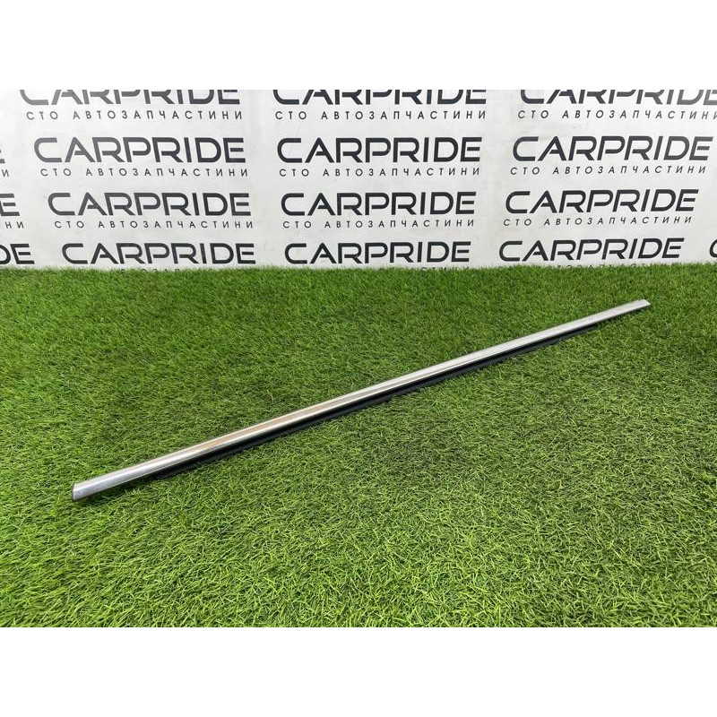 Молдинг двери внешний (кузов и элементы) Hyundai Sonata YF 832103S000