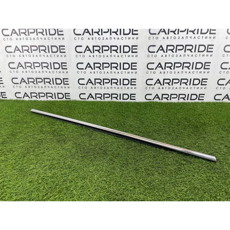 Молдинг двери внешний (кузов и элементы) Hyundai Sonata YF 832103S000