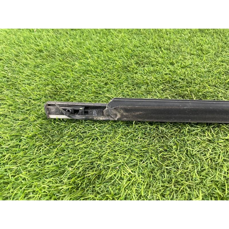 Молдинг двери внешний (кузов и элементы) Hyundai Sonata YF 832103S000