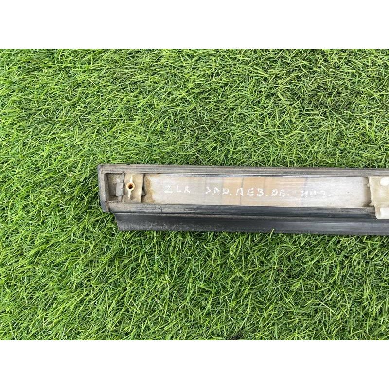 Молдинг двери внешний (кузов и элементы) LAND ROVER Range Rover P38 1996 4.6 Lucas BTR2893