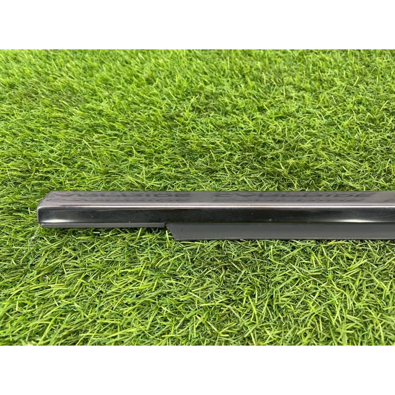 Молдинг стекла (кузов и элементы) Mercedes-Benz E-class W211 2006 3.2 M112.946 A2117200124