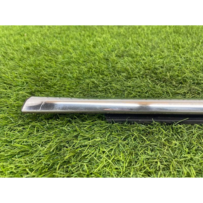 Молдинг стекла (кузов и элементы) Hyundai Sonata YF 832103S000