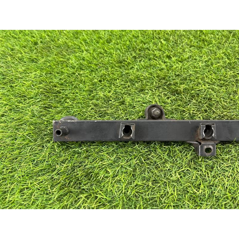 Топливная рампа (топливная система) BMW 7-series E32 1990 M70b50 13531718399