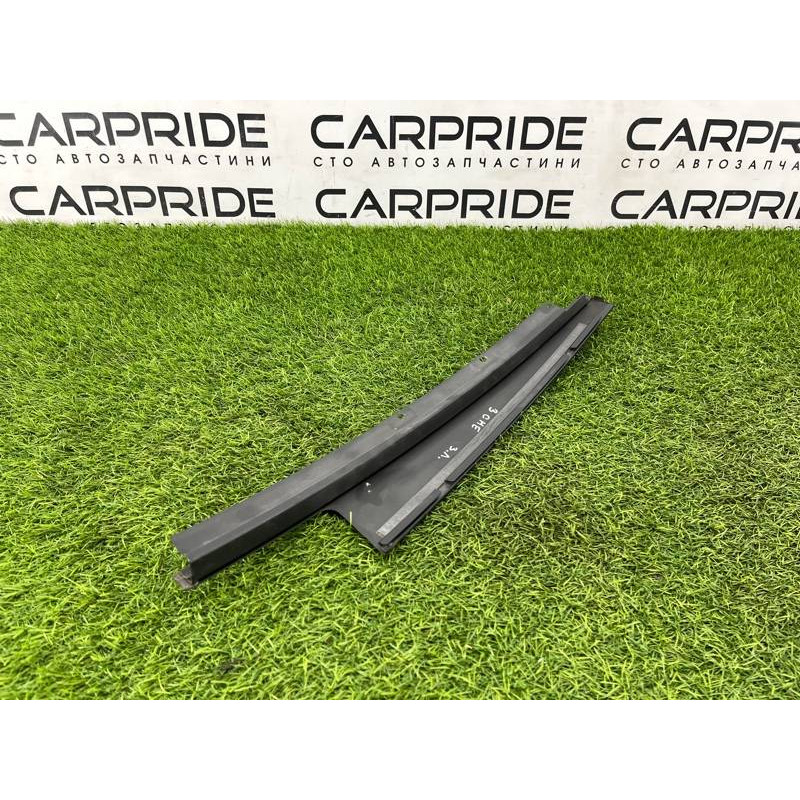 Бічна накладка двері (кузов і елементи) Jeep Cherokee Trailhawk 2014 2.4 68102577AA