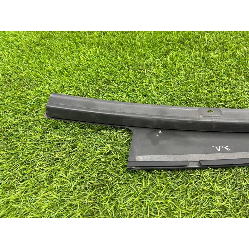 Бічна накладка двері (кузов і елементи) Jeep Cherokee Trailhawk 2014 2.4 68102577AA