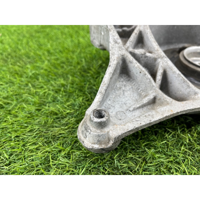 Опора стойки (подвеска) AUDI Q5 8R 8k0412253a