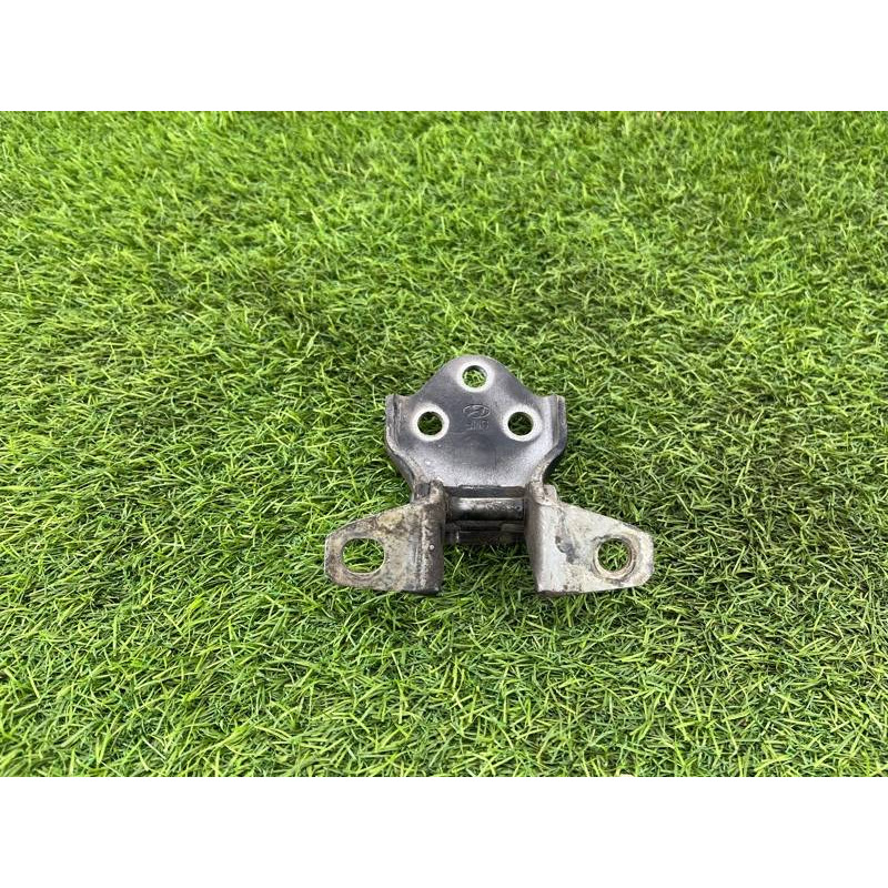 Петля двери (кузов и элементы) Hyundai Santa Fe SM 2005 2.0 7932026000