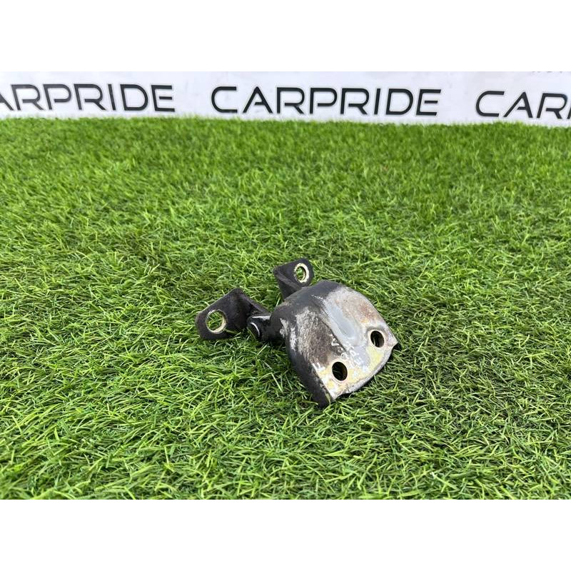 Петля двери (кузов и элементы) Hyundai Santa Fe SM 2005 2.0 7933026000