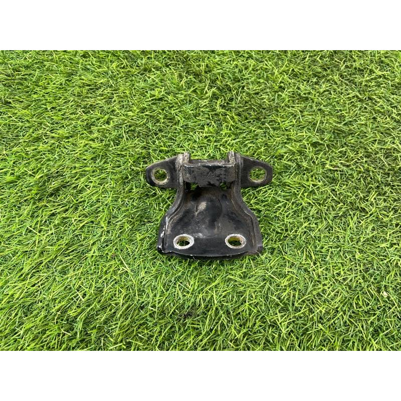 Петля двери (кузов и элементы) Hyundai Santa Fe SM 2005 2.0 7933026000