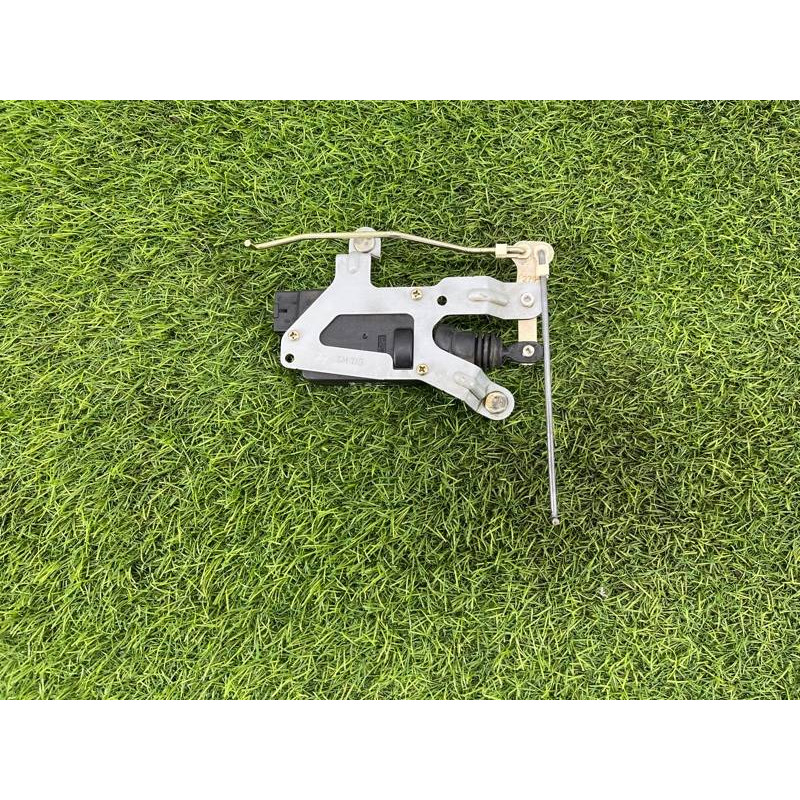 Привод двери багажника (электрика) Hyundai Santa Fe SM 2005 2.0 9575026000