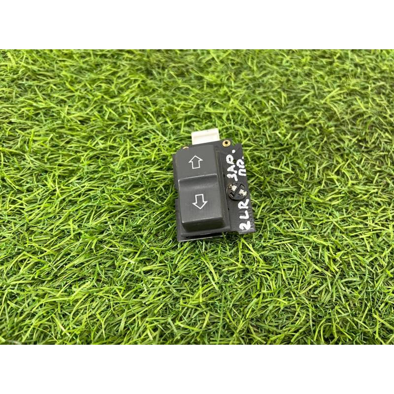 Кнопка стеклоподъемника (электрика / кнопки) LAND ROVER Range Rover P38 1996 4.6 Lucas AMR3762
