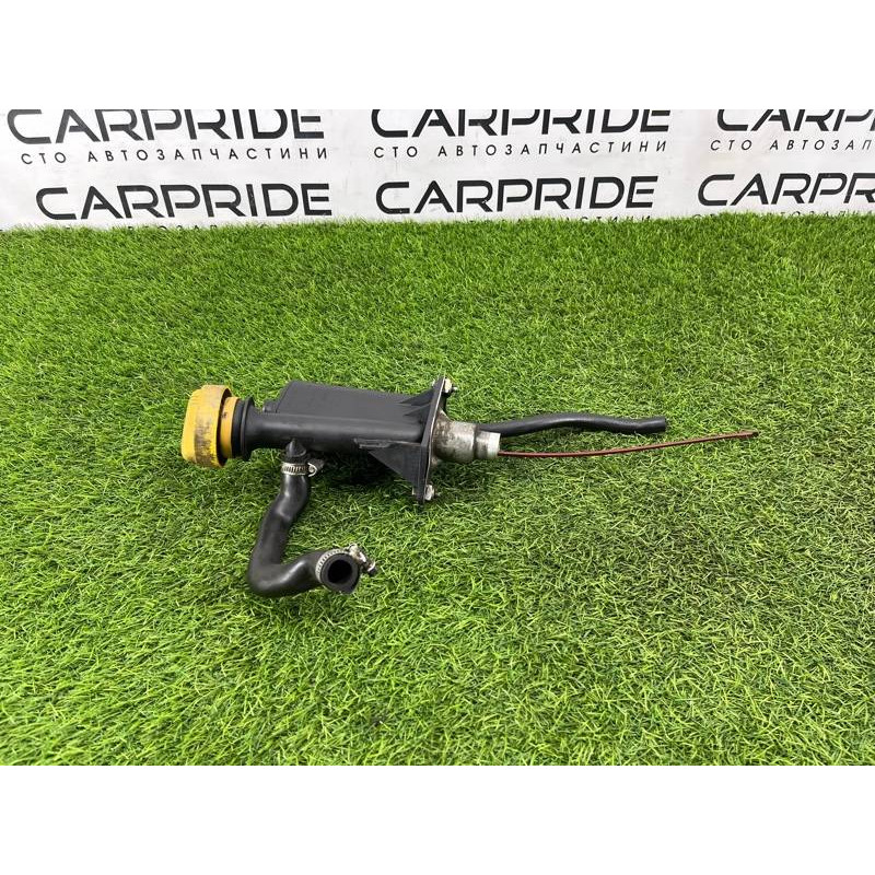 Направляющая масляного щупа (двигатель и элементы) Renault Megane 3 2011 1,5 dCi (K9K837) 8200140763