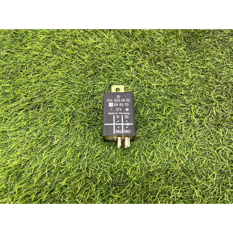 Реле (электрика) Mercedes-Benz E-class W124 1990 3.2 A0045450832