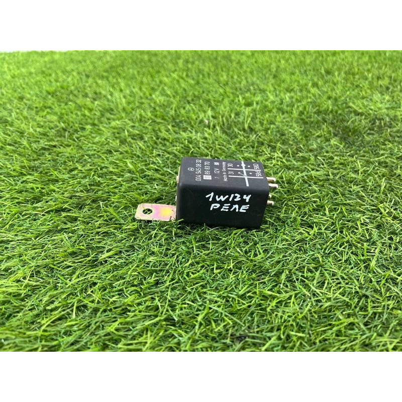 Реле (электрика) Mercedes-Benz E-class W124 1990 3.2 A0045450832