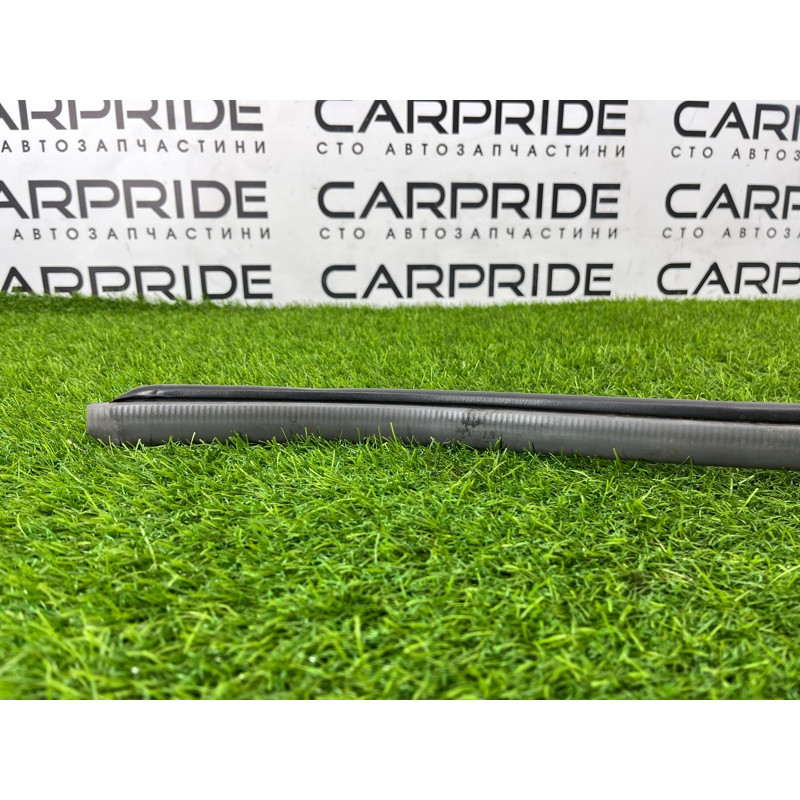 Уплотнитель (кузов и элементы) Hyundai Santa Fe SM 2005 2.0 8212026000YD