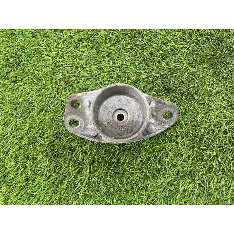 Опора стойки (подвеска) Volkswagen Passat B8 2016 1.8 3C0513353E