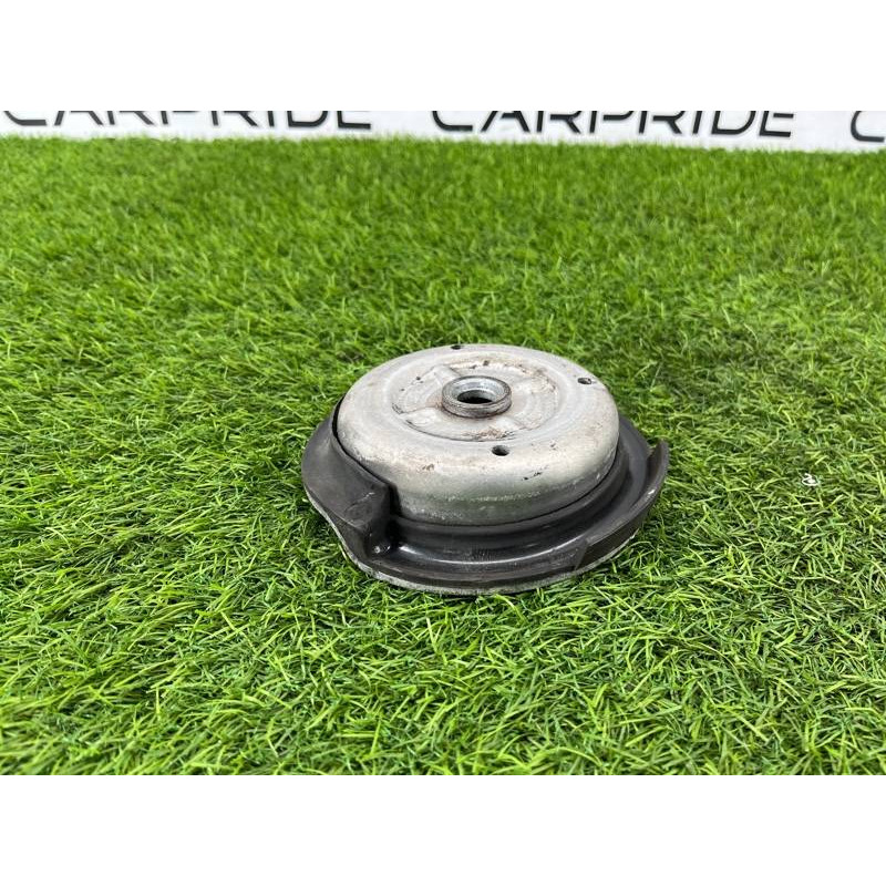 Верхня опора пружини (підвіска) BMW 3-series E93 2010 3.0 N52 31336764093