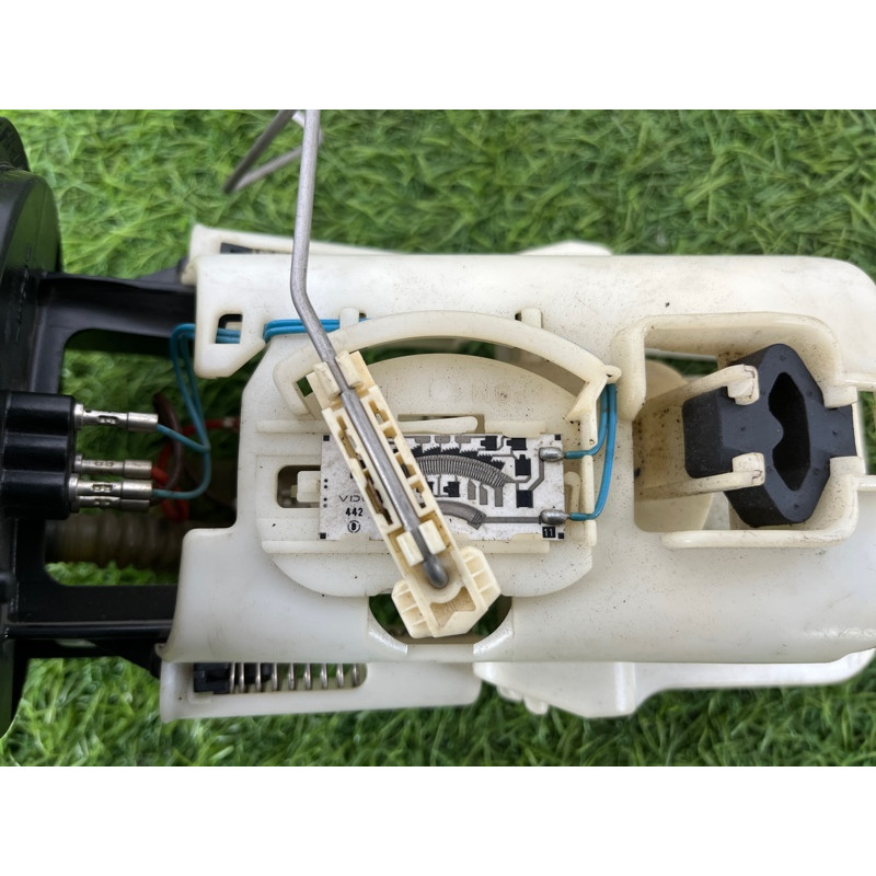 Топливный насос (топливная система) BMW 3-series E46 16141184279