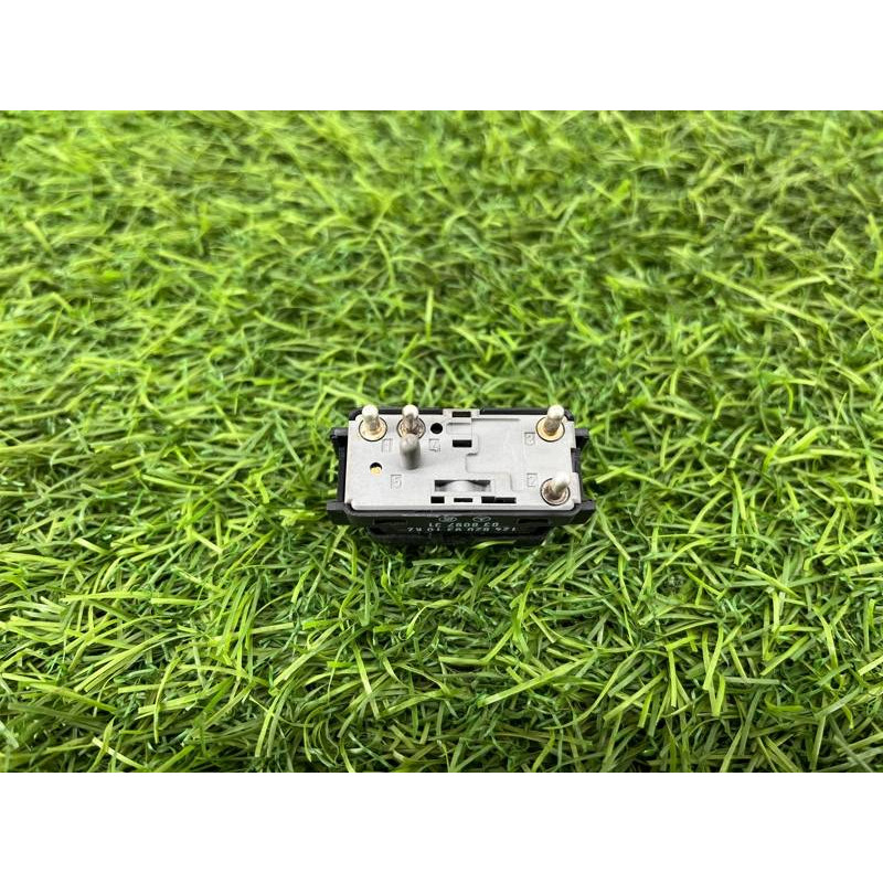 Кнопка стеклоподъемника (электрика / кнопки) Mercedes-Benz E-class W124 1990 3.2 A1248209310