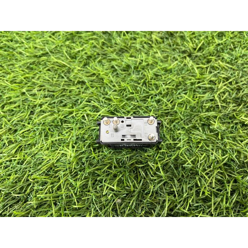 Кнопка стеклоподъемника (электрика / кнопки) Mercedes-Benz E-class W124 1990 3.2 A1248209410