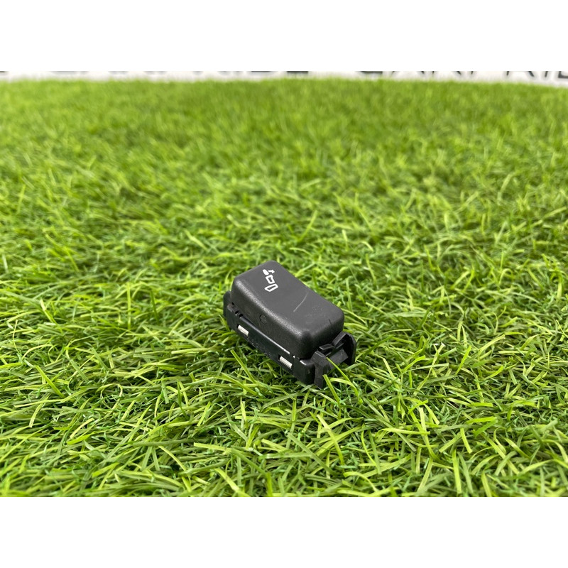 Кнопка подголовников (электрика / кнопки) Mercedes-Benz E-class W124 1990 3.2 A1248209910