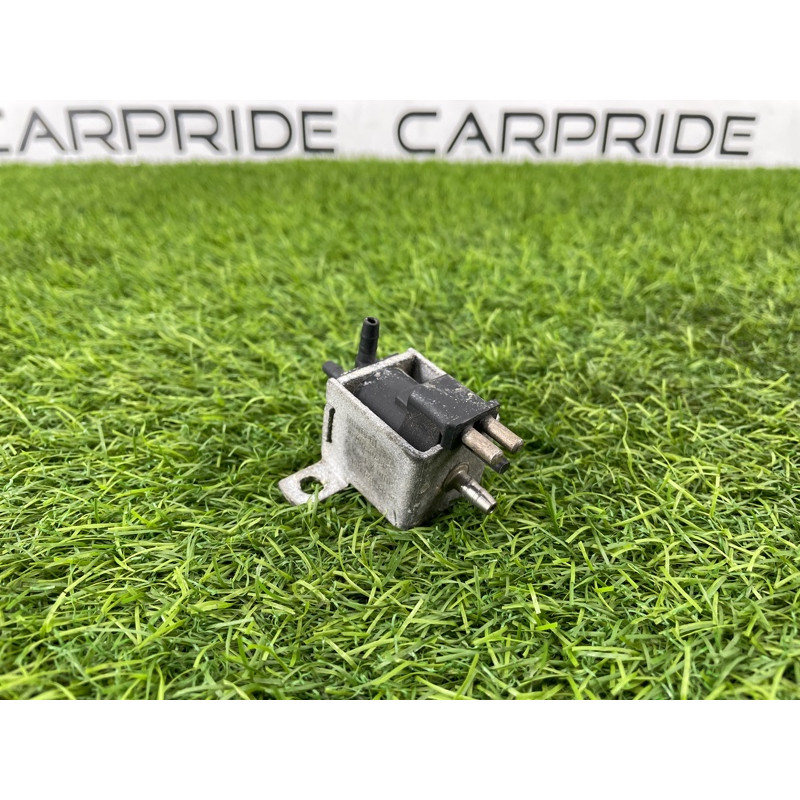 Клапан электромагнитный (электрика) Mercedes-Benz E-class W124 1990 3.2 A0015408697