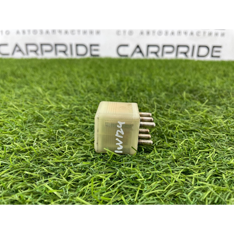 Реле (электрика) Mercedes-Benz E-class W124 1990 3.2 A0015427819