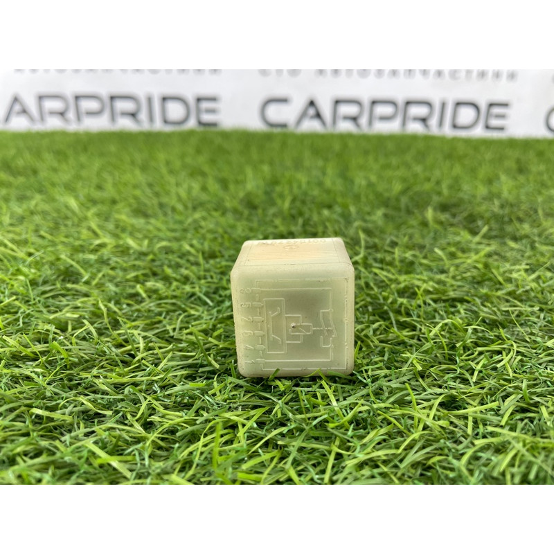 Реле (электрика) Mercedes-Benz E-class W124 1990 3.2 A0015427819