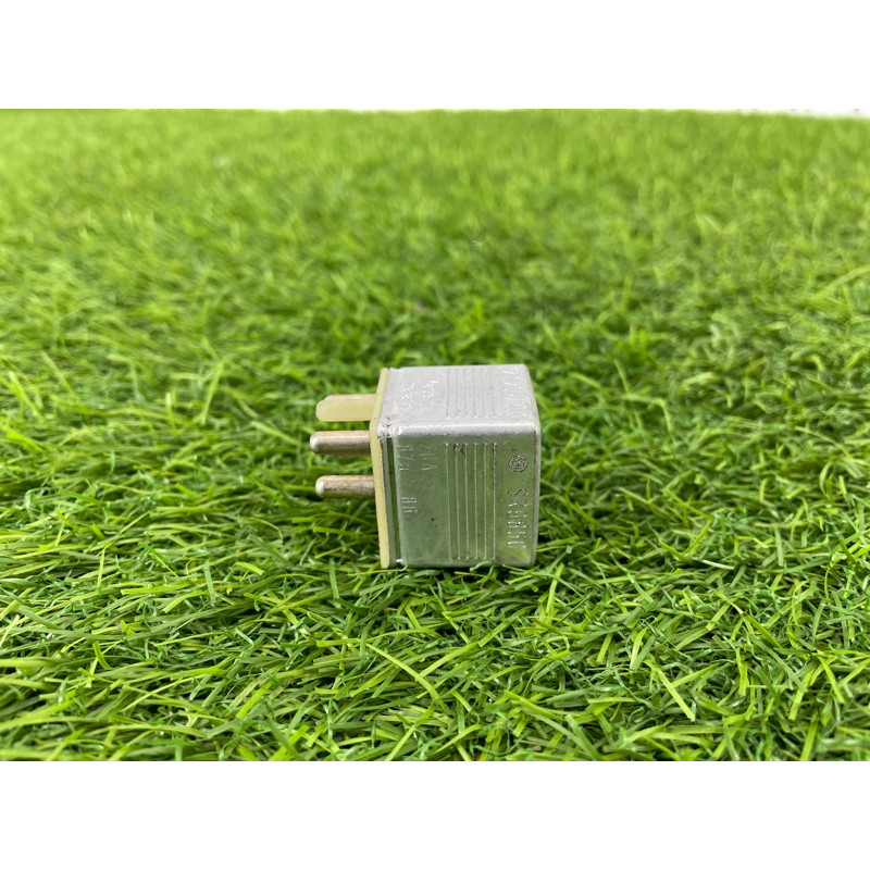 Реле (электрика) Mercedes-Benz E-class W124 1990 3.2 A0015420219