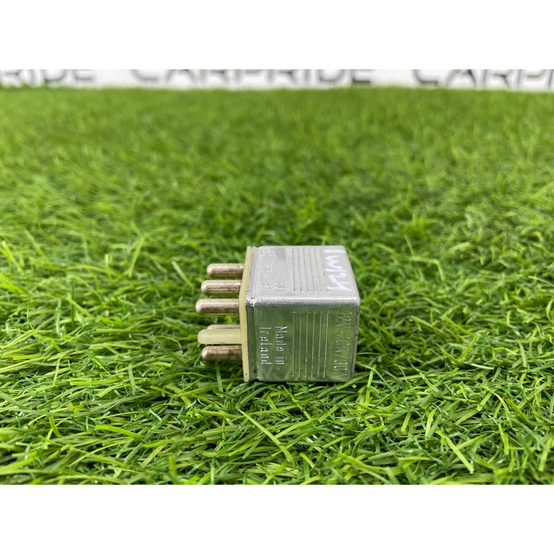 Реле (электрика) Mercedes-Benz E-class W124 1990 3.2 A0015420219