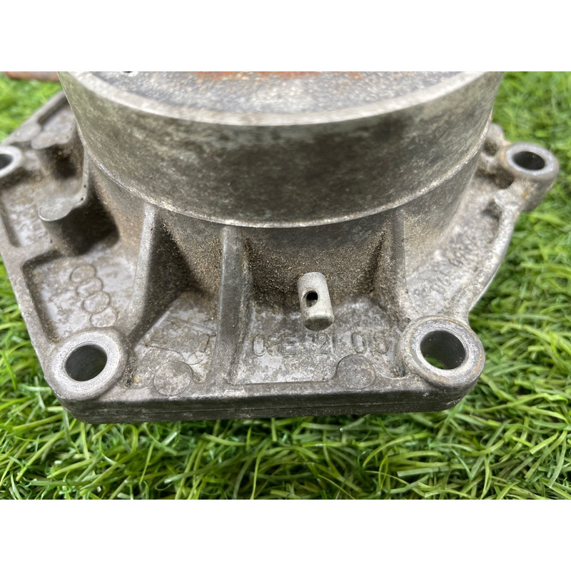 Помпа (система охлаждения) Audi Q7 4M 2015 3.0 CRE 06E121018L