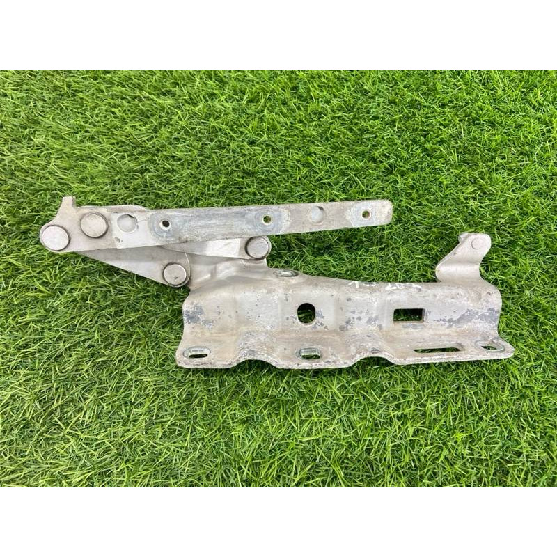 Петля капота (кузов и элементы) Mercedes-Benz C-class W203 1.8 M111.951 A2038800428