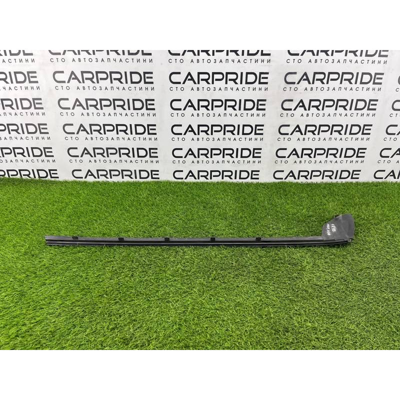 Внутрішній молдинг скла (зовнішні елементи кузова) BMW 3-series E93 2010 3.0 N52 51337187083