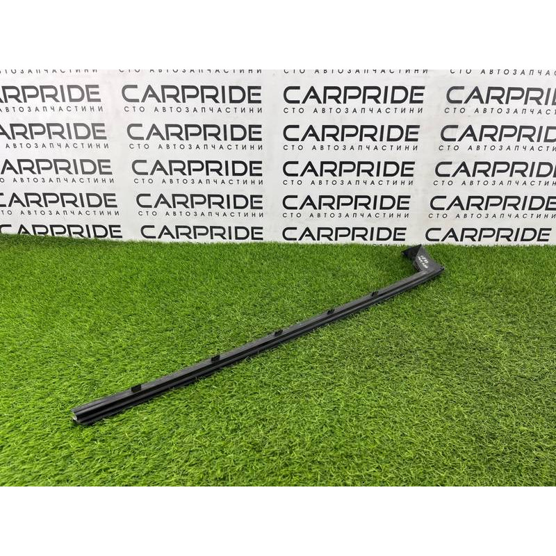 Внутрішній молдинг скла (зовнішні елементи кузова) BMW 3-series E93 2010 3.0 N52 51337187083