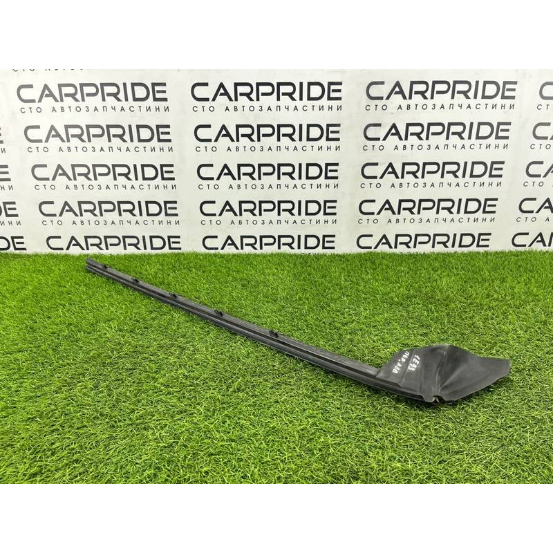 Внутрішній молдинг скла (зовнішні елементи кузова) BMW 3-series E93 2010 3.0 N52 51337187083