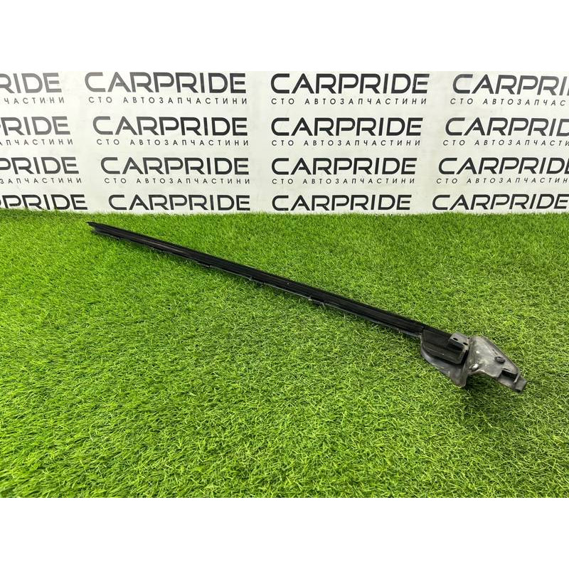 Внутрішній молдинг скла (зовнішні елементи кузова) BMW 3-series E93 2010 3.0 N52 51337187083