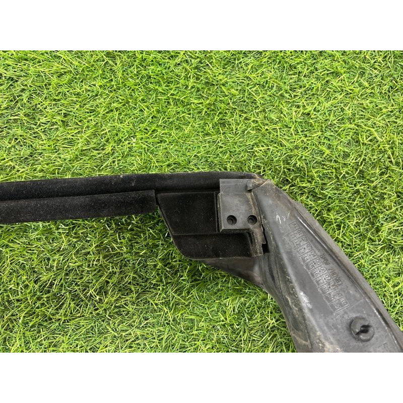 Внутрішній молдинг скла (зовнішні елементи кузова) BMW 3-series E93 2010 3.0 N52 51337187083