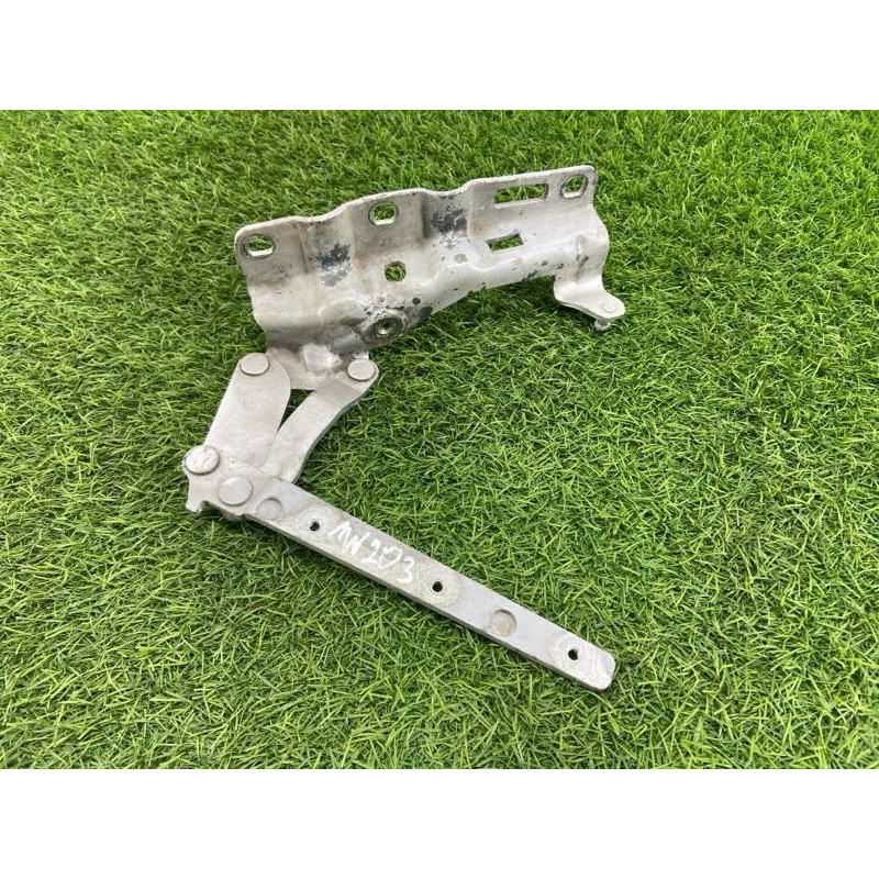 Петля капота (кузов и элементы) Mercedes-Benz C-class W203 1.8 M111.951 A2038800328