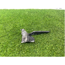 Петля капота