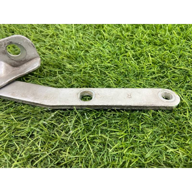 Петля капота (кузов и элементы) LAND ROVER FREELANDER L314 1999 1.8B BKB490020